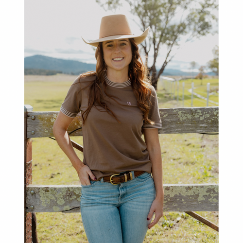 H&S 90's Retro Cowgirl Tee - Brown