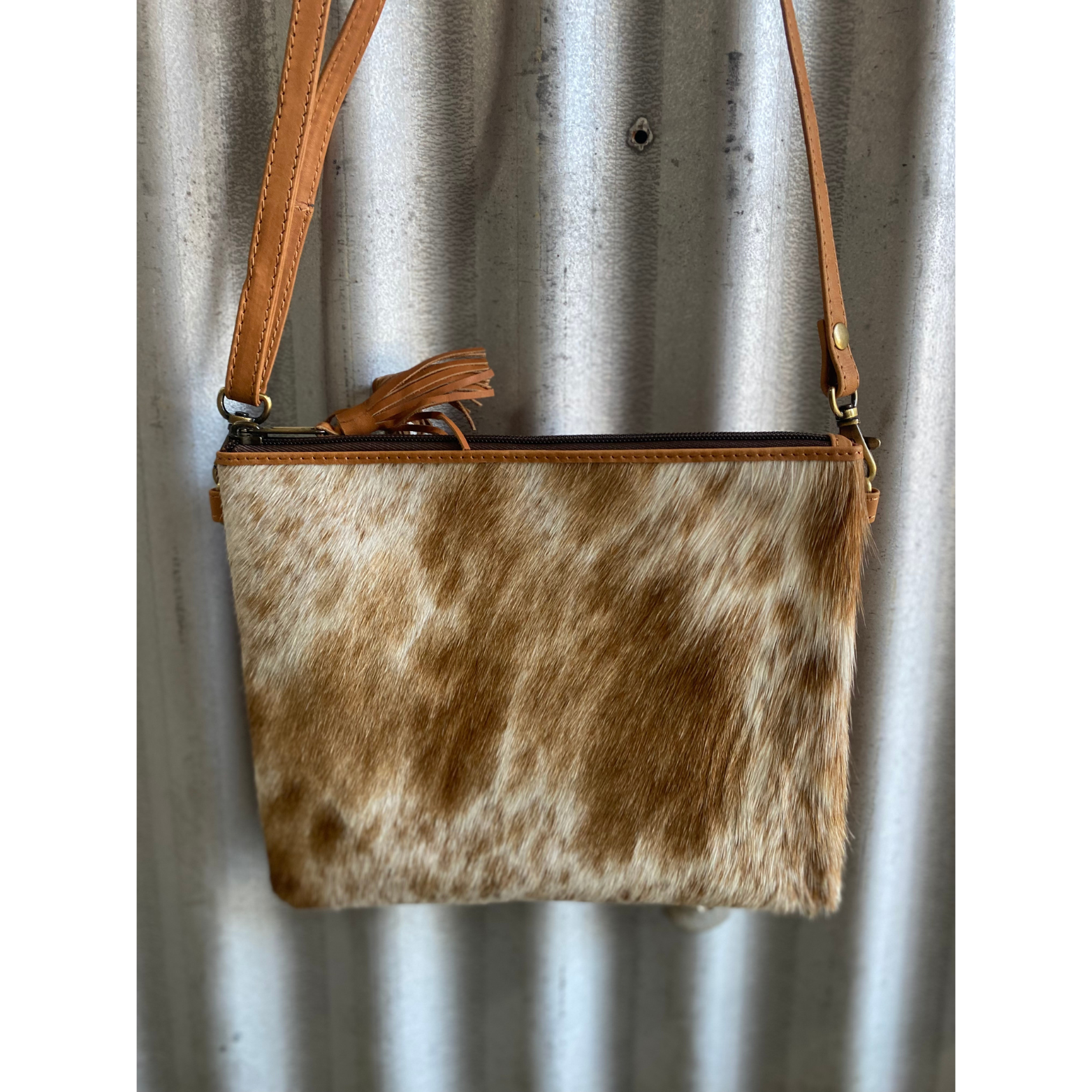 Zoe Cowhide Crossbody | Brindle Cowhide Fur Purse - Light Brown Leathe –  Beaudin Designs